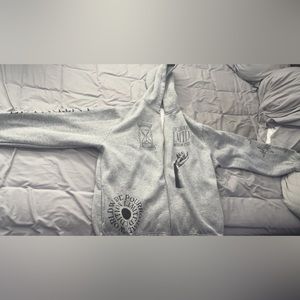 Cool jacket that was to big for me, it is a large but runs very big.